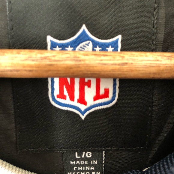 NFL New England Patriots Pullover - Picture 7 of 11